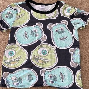 Wild Fable Black and Green Graphic T-Shirt